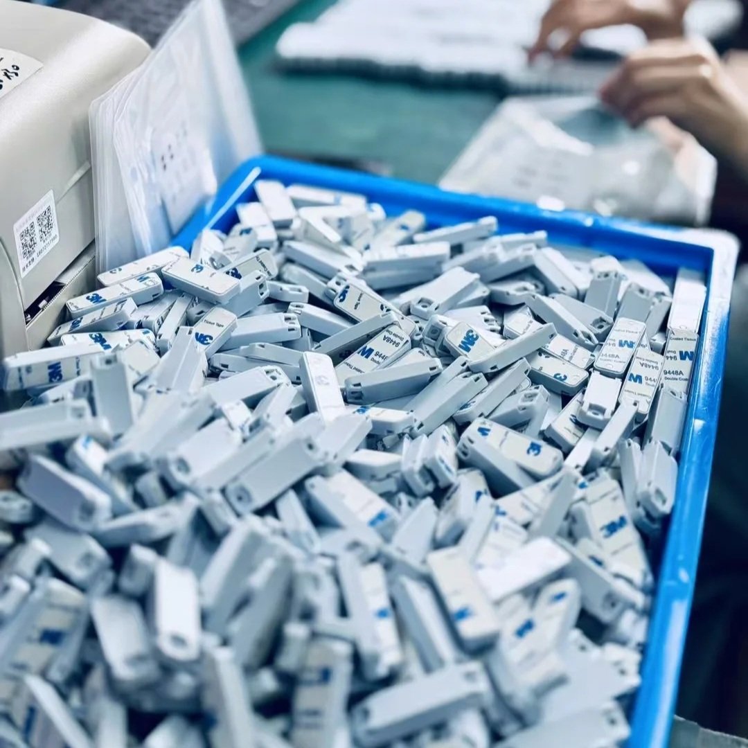 RFID On-Metal Tags: The Smart Solution for Tracking Metal Assets